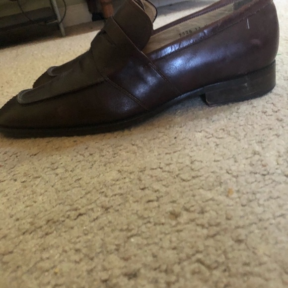 To Boot of NewYork Brown Loafers w/high vamp. Size 11M main image 4
